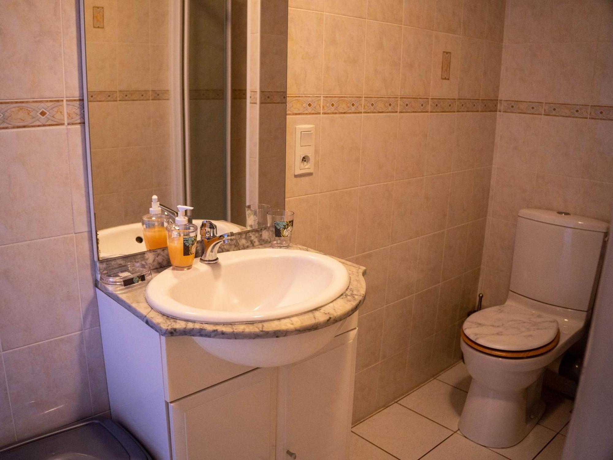 Les Terrasses Des Rossignols Villa Chemery Room photo