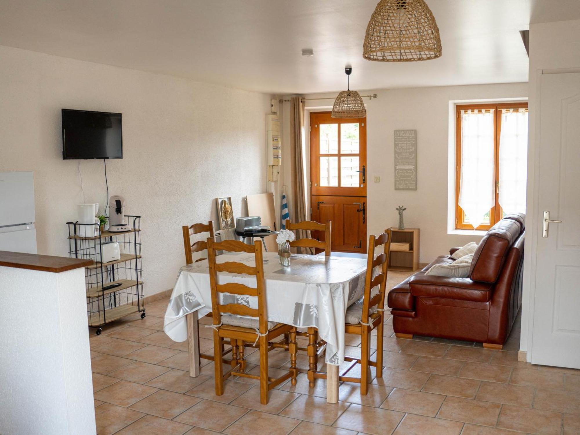Les Terrasses Des Rossignols Villa Chemery Room photo